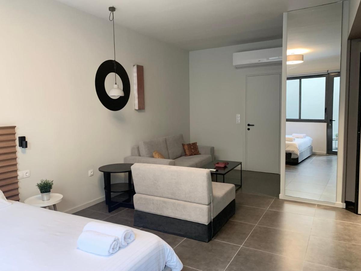 M17 & In The Heart Of Apartment *