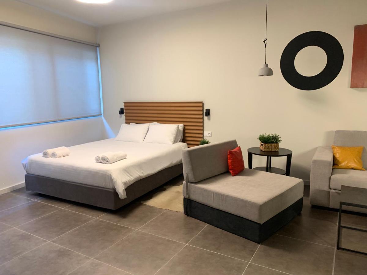 M17 & In The Heart Of Apartment *