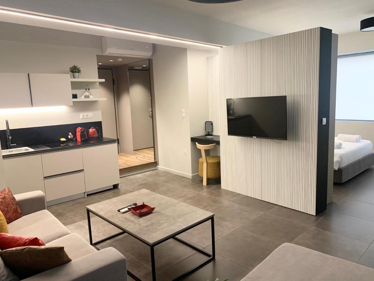 M17 & In The Heart Of Apartment *