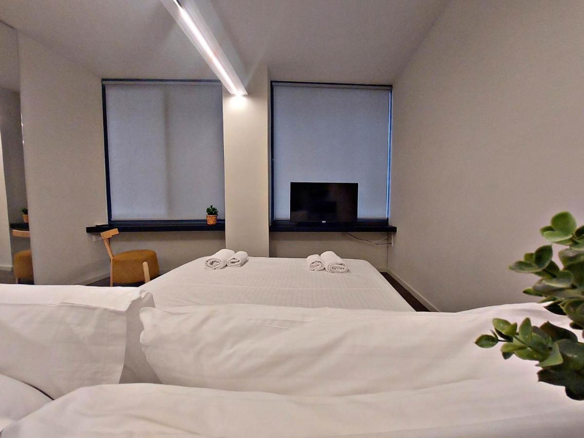 Apartment M17 & In The Heart Of